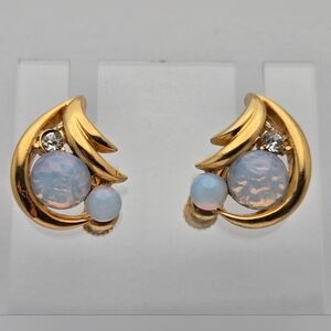 Gold Tone Faux Opal Clip-On Earrings Floral Leaf Rhinestone 7/8”